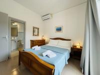 One-Bedroom Apartment with Balcony