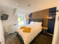 The Cwtch, Log Fire, Sleeps 6, Nr Zip World, Brecon and Bike Park Wales - Chambres d’hôtes