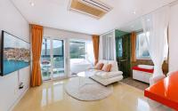 Double Room 6