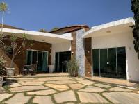 Suíte com Vista para o Lago em Capitólio, acesso a piscina adulto e infantil, quadra de beach tênis e playgroud - B&B Capitólio