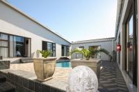 B&B Port Elizabeth - Le Blue Guesthouse - Bed and Breakfast Port Elizabeth