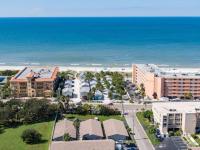 Spanish Villa Suite 54 - Indian Rocks Beach Condo Across the Street to Beach Access, Newly Remodeled & Walkable to Restaurants! - Chambres d'hôtes Clearwater Beach