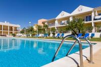 Albufeira Sunny Apartment 2 With Pool by Homing - B&B