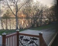 Family Waterfront Villa - B&B