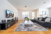 Wonderful Vacation Apartment with Balcony at Vista Cay VC5025-103 - Ferienwohnung