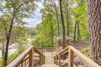 Spring River Vacation Rental with 2 Docks! - Chambres d’hôtes