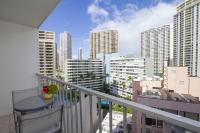 Walk to beach and shops.Cute studio in Waikiki - B&B