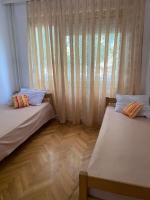 Spacious family-friendly home - Chambres d’hôtes Горно Лисиче