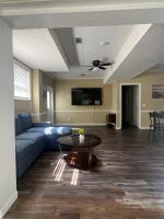 2BR private Duplex, quiet, central,remodeled - B&B Dalton