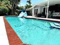 Pool House Resort heated swimming pool private duplex - Chambres d’hôtes Cutler Bay