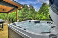 Casa Moderne - Cozy modern vibes plus a hot tub - B&B Blue Ridge