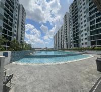 Desaru Dhancell Executive Homestay Netflix,8Pax,Wifi - B&B Bandar Penawar