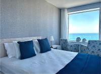 Double Room with Sea View - Blue Room