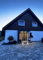 Moderne, ruhige Ferienwohnung Heselbach - Chambres d’hôtes