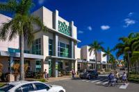 699 BEACH OASIS,WALK,BIKE TO BEACH, FENCED BACKYARD, Large Driveway - Chambres d'hôtes Naples