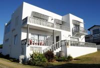 B&B Gansbaai - The Bay Lodge - Bed and Breakfast Gansbaai