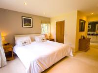 The Bellhouse - hot tub lodge in Tomatin - Chambres d’hôtes Tomatin