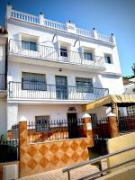 Three-Bedroom Apartment with Balcony