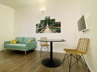 Le Bali, Magnifique T2, centre ville 1 er etage - B&B