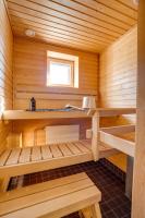 Aurora Fox Suviheinä - B&B Rovaniemi