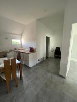 Kenaya K12 - B&B