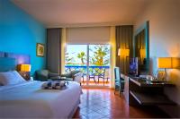 Chambre Double ou Lits Jumeaux - Vue Partielle sur Mer