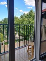 Apartamento moderno con oficina y balcón - B&B