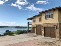 Hickory Lake Travis Lake House with Phenomenal Views on 3 acres, Large Driveway, Minutes from Hidden Falls Rec Park - B&B Marble Falls