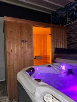 Penthouse Exclusive - Bed and Breakfast