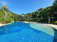 Stylish Penthouse at Bangtao Beach - B&B