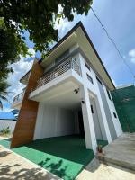 BRAND NEW Ce'Coco Residences - Modern apartment - B&B Trozo
