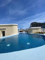 Deluxe Marina View Seafront Gibraltar Stay - B&B Gibraltar
