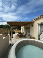La Farigoule - Villa avec spa, clim, terrasse - B&B
