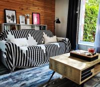 Proche de Nancy centre, appart cinéma rénové avec parking gratuit - B&B Nancy