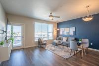 Elegant 1BD - Balcony, Pool, Gym, W-D - Sleeps 4 - B&B