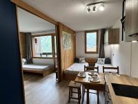 Résidence Arc En Ciel - ARC EN CIEL L10<br /> MAE-4071 - Bed and Breakfast