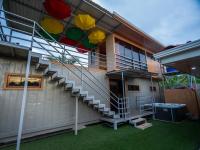 Estudio con balcón