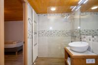 Appartamento con 3 Camere da Letto
