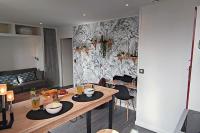 Studio Le Cocon Zen - Balcon -Bureau - Centre-ville - Chambres d'hôtes Castelnaudary