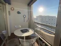 PGH N37 - Vue Mer et Port, 8eme étage, Parking Privé - B&B