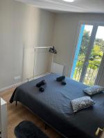 Appartement, vue sur l’étang, proche aéroport. - B&B Vitrolles