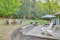 Four-Season Home on Scenic Bluff Country Acreage! - B&B
