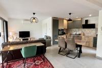 Designer flat with lovely terrace! - B&B