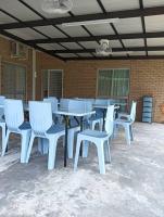 Orchard Lake House - Entire bungalow, 4 rooms, 9 beds, 13 persons - Chambres d'hôtes Behrang Hulu