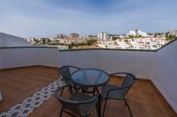 Apartamento con balcón