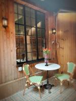 Floris Suites Xiangyang South Road - B&B Shanghai