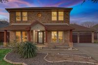 Glamorous 4BR 2,5BA Holiday Home with Pool, Game Room & Fire Pit - Bed and Breakfast Mesquite