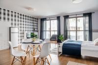 King Studio with Sofa Bed