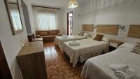Basic Triple Room