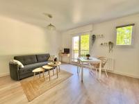 2 Pas du Château - Studio - Stationnement - B&B Fontainebleau